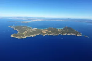 porquerolle vue du ciel office tourisme WEBP Ile de porquerolles vue du ciel