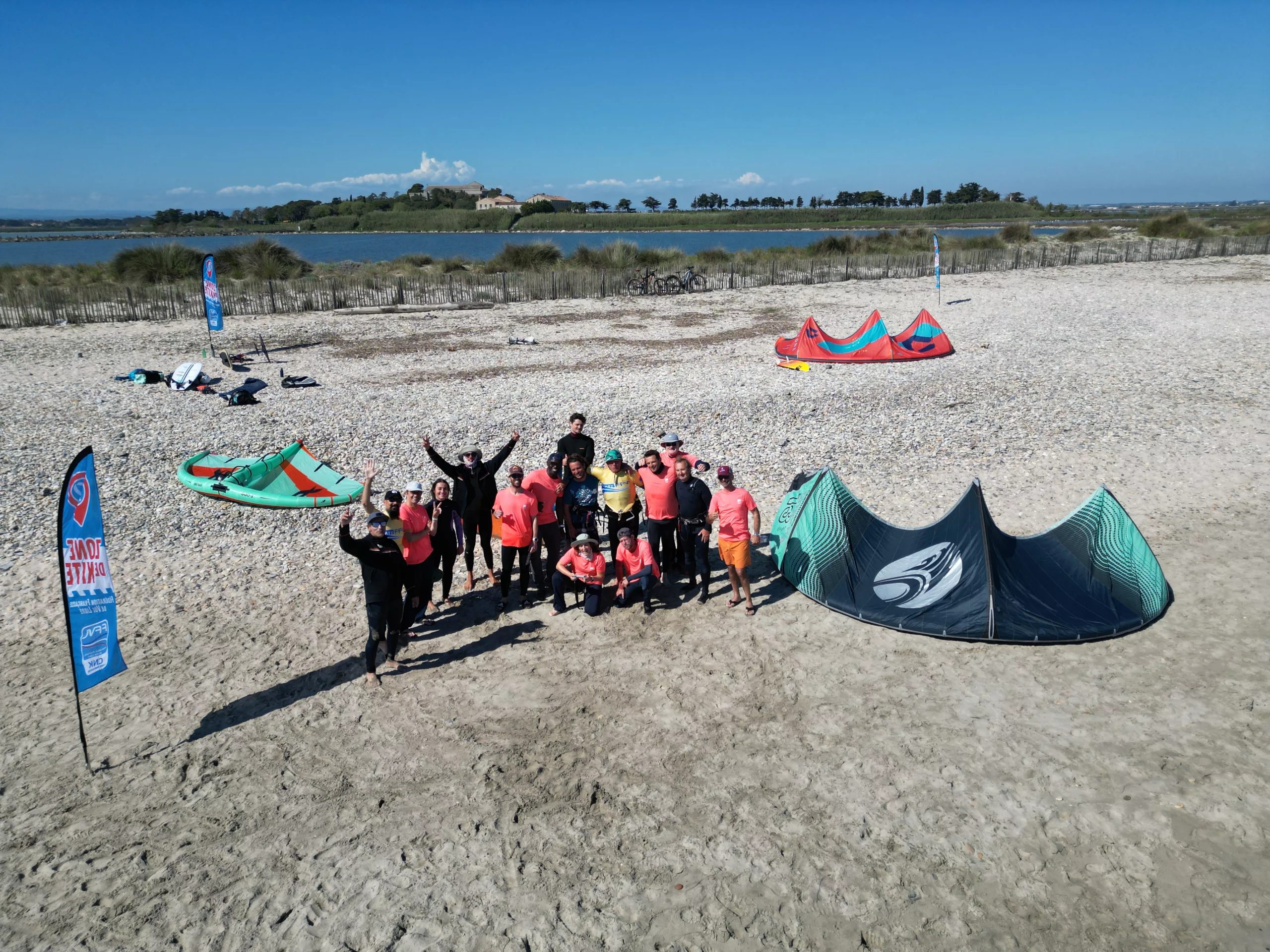 groupe en formation sur la plage